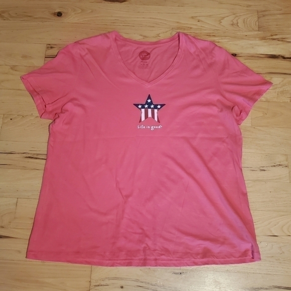 Life Is Good Tops - Life Is Good Patriotic American Flag Stars and Stripes Size XLarge Coral V Neck